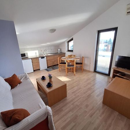 Apartmani Vukovic Punat Exterior foto